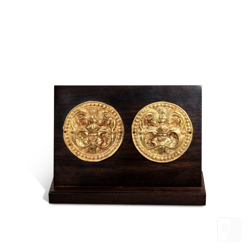 A pair of gold masks, Tang dynasty | 唐 金獸面一對